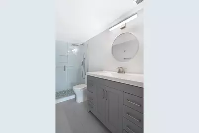 8233 Harding Ave #508, Miami Beach, FL 33141 - Photo 16