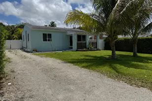 2726 Taylor St, Hollywood, FL 33020 - Photo 2