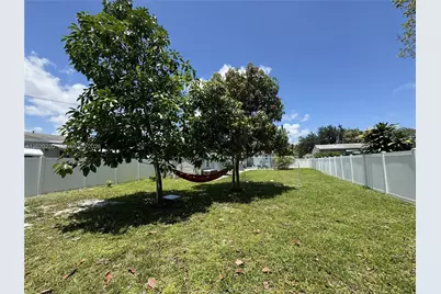 2726 Taylor St, Hollywood, FL 33020 - Photo 32