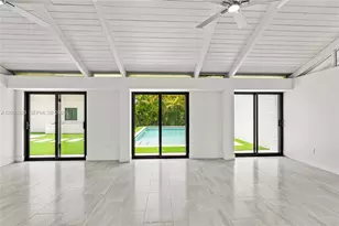 112 E 1st Ct, Miami Beach, FL 33139 - Photo 36