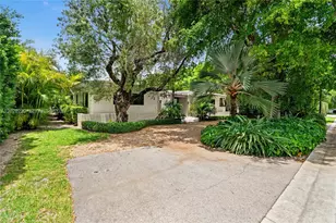 112 E 1st Ct, Miami Beach, FL 33139 - Photo 4