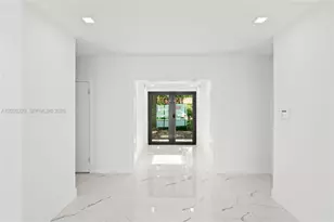 112 E 1st Ct, Miami Beach, FL 33139 - Photo 64