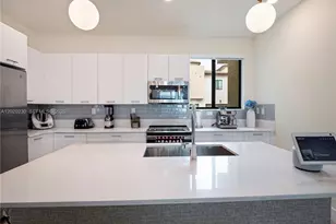 4534 NW 83rd Ave, Doral, FL 33166 - Photo 16
