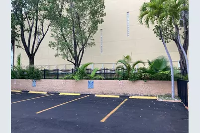 18100 Atlantic Blvd #312, Sunny Isles Beach, FL 33160 - Photo 22