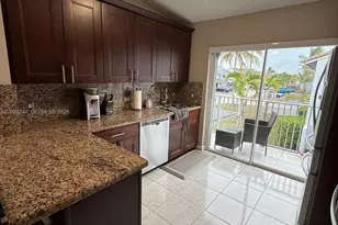 6950 NW 173rd Dr, Hialeah, FL 33015 - Photo 6