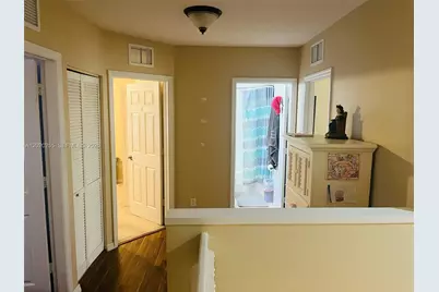 9620 Roundstone Cir, Other City - In The State Of Florida, FL 33967 - Photo 10