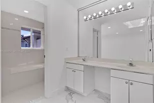 10245 SW 154th Pl, Miami, FL 33196 - Photo 8