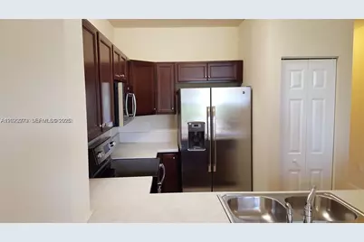 142 SE 28th Ter #7, Homestead, FL 33033 - Photo 8