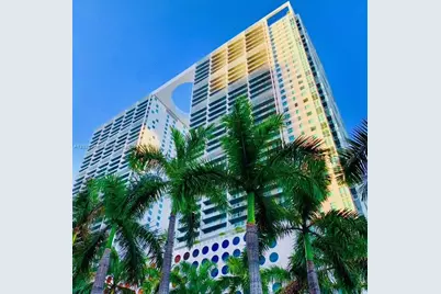 500 Brickell Ave #2208, Miami, FL 33131 - Photo 2