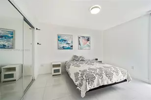 3625 N Country Club Dr, Aventura, FL 33180 - Photo 26