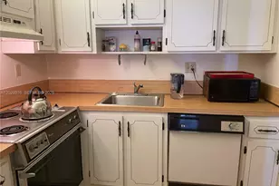 9235 SW 8th St, Boca Raton, FL 33428 - Photo 22