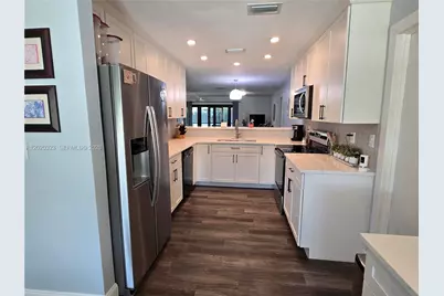 12051 Suellen Cir, Wellington, FL 33414 - Photo 2