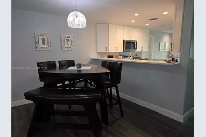 12051 Suellen Cir, Wellington, FL 33414 - Photo 8