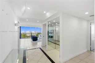 20281 E Country Club Dr, Aventura, FL 33180 - Photo 18