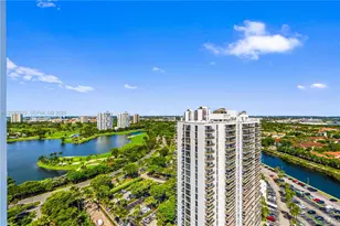 20281 E Country Club Dr, Aventura, FL 33180 - Photo 42