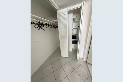 6039 Collins Ave #1236, Miami Beach, FL 33140 - Photo 18