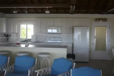 13 Old State Rd, Key Largo, FL 33037 - Photo 14