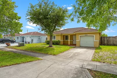 30362 SW 162nd Pl, Homestead, FL 33033 - Photo 2