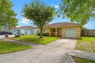 30362 SW 162nd Pl, Homestead, FL 33033 - Photo 2