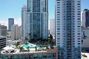 253 NE 2nd St, Miami, FL 33132 - Photo 30