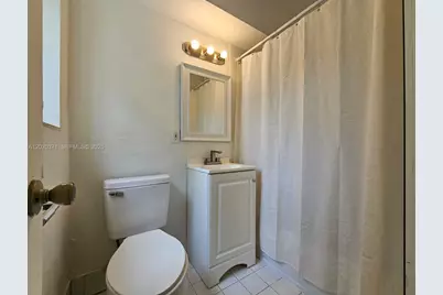 300 NW 84th Ter #300, Miami, FL 33150 - Photo 8