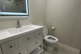 4979 SW 4th St, Margate, FL 33068 - Photo 16