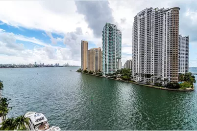 300 Biscayne Boulevard Way #802E, Miami, FL 33131 - Photo 4