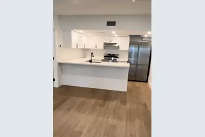 16349 Ravenwood Pl #16349, Miami Lakes, FL 33014 - Photo 2