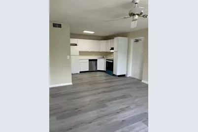 1106 Green Pine Blvd #E3, West Palm Beach, FL 33409 - Photo 2