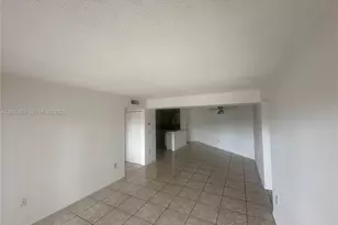 6272 NW 186th St, Hialeah, FL 33015 - Photo 8