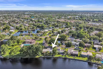 6408 NW 72nd Ave, Tamarac, FL 33321 - Photo 8
