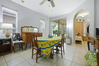 977 NE 37th Pl, Homestead, FL 33033 - Photo 22