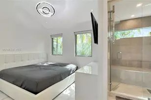 734 Michigan Ave, Miami Beach, FL 33139 - Photo 14
