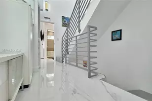 734 Michigan Ave, Miami Beach, FL 33139 - Photo 10