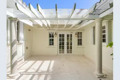 731 Sistina Av #0, Coral Gables, FL 33146 - Photo 8