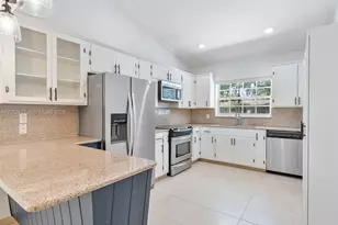 731 Sistina Ave, Coral Gables, FL 33146 - Photo 12
