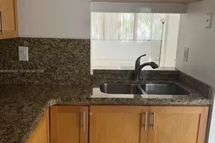8275 SW 152nd Ave, Miami, FL 33193 - Photo 6