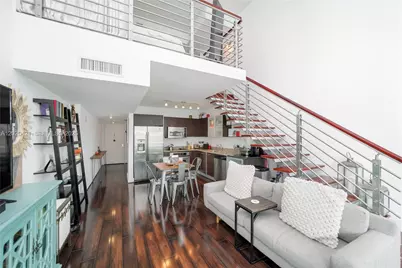 41 SE 5th St #704, Miami, FL 33131 - Photo 1