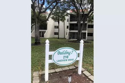 210 Lakeview Dr #207, Weston, FL 33326 - Photo 2