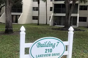 210 Lakeview Dr, Weston, FL 33326 - Photo 2