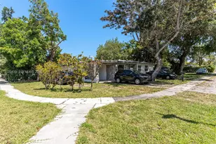 13075 NW 16th Ave, North Miami, FL 33167 - Photo 18