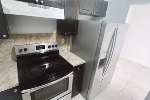 2125 NW 66th St, Miami, FL 33147 - Photo 10