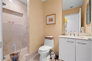 21200 Point Pl, Aventura, FL 33180 - Photo 30