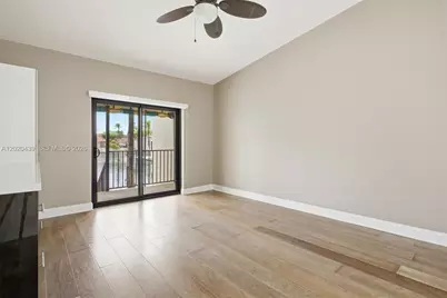 8555 Ardoch Rd, Miami Lakes, FL 33016 - Photo 12