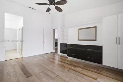 8555 Ardoch Rd, Miami Lakes, FL 33016 - Photo 14