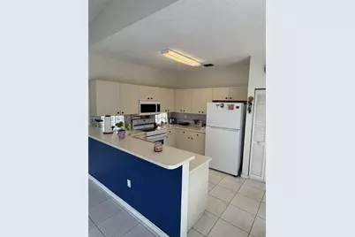 15619 SW 112th Dr, Miami, FL 33196 - Photo 10