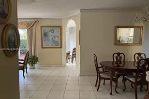 15619 SW 112th Dr, Miami, FL 33196 - Photo 4