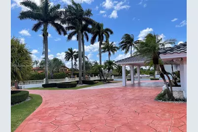3401 SW 129th Ave, Miami, FL 33175 - Photo 4