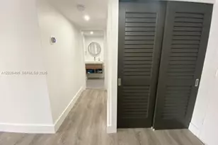 401 Ocean Dr, Miami Beach, FL 33139 - Photo 12