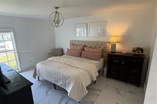 7443 Twin Sabal Dr, Miami Lakes, FL 33014 - Photo 10